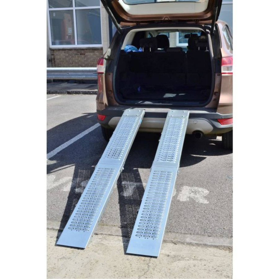 SKLOPIVA RAMPA ZA MOTOR 200KG 160X22,5CM T-001