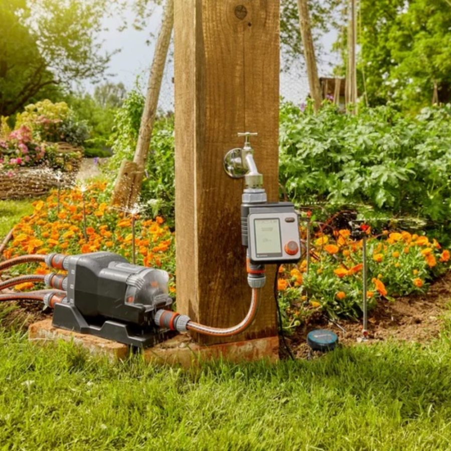 GARDENA UREĐAJ ZA ZALIJEVANJE VRTA MASTER CONTROL