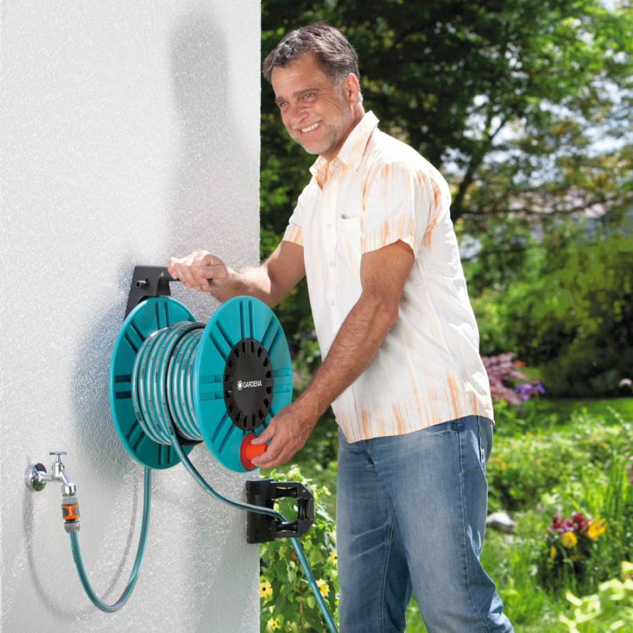 GARDENA ZIDNI NOSAČ CRIJEVA ZA VODU SA VODILICOM